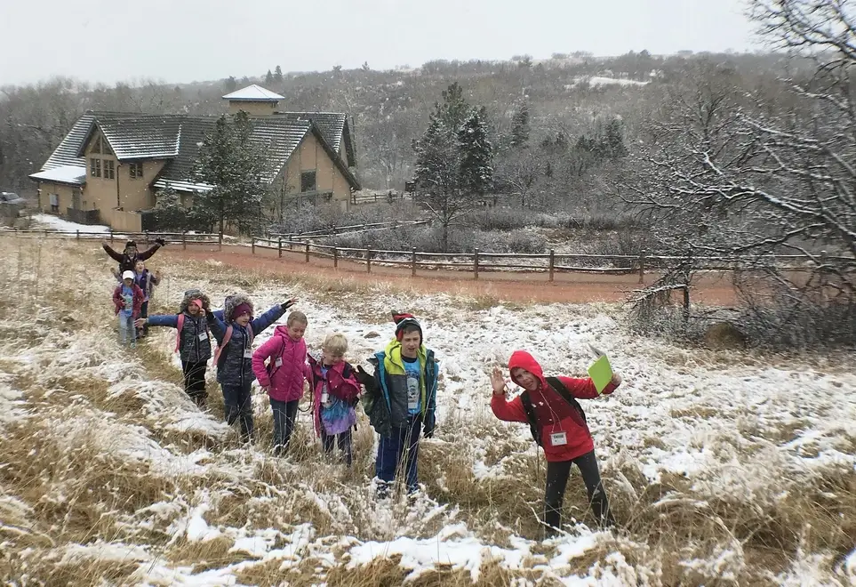 Enjoy children and nature? Become an environmental educator!