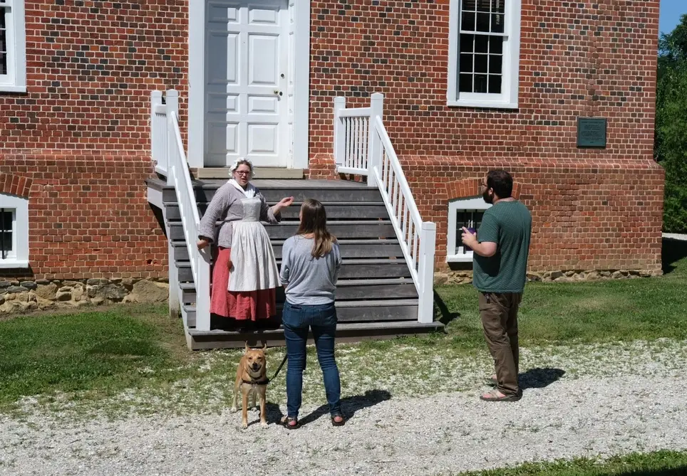 Volunteer House Docent