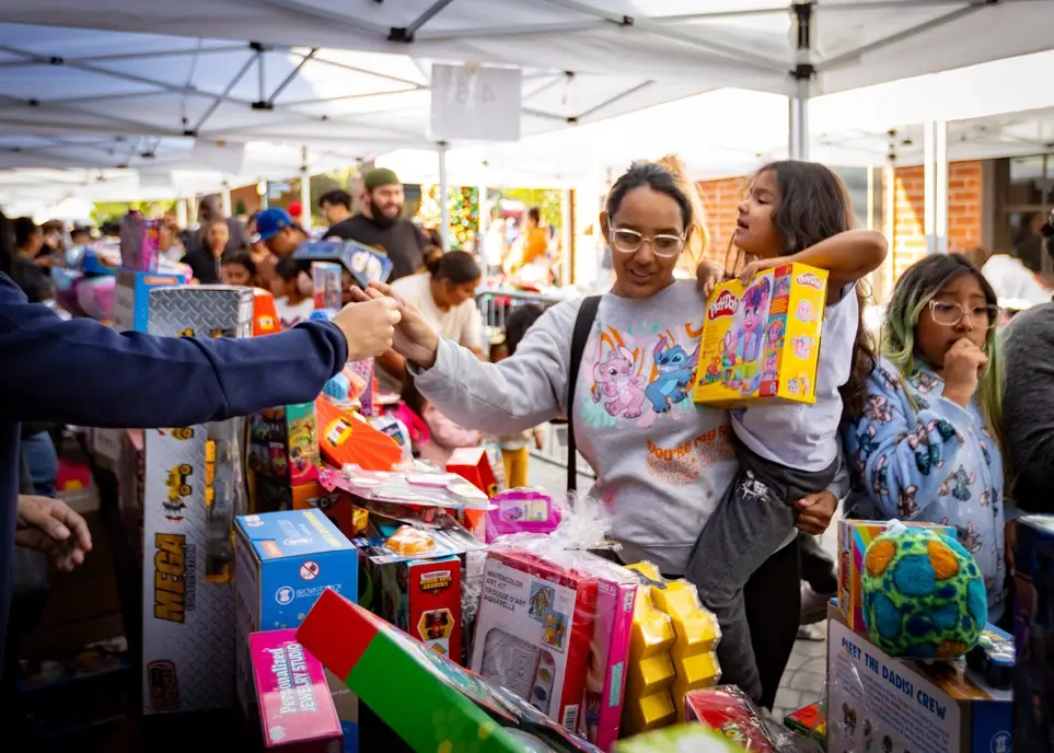 2025 Holiday Toy Drive Volunteer