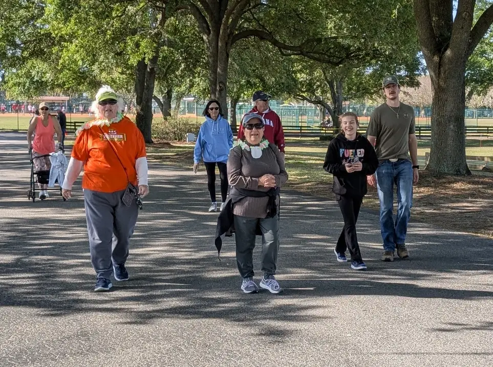 Volunteers needed for Walk MS: Fort Lauderdale. Earn service hours while having fun!