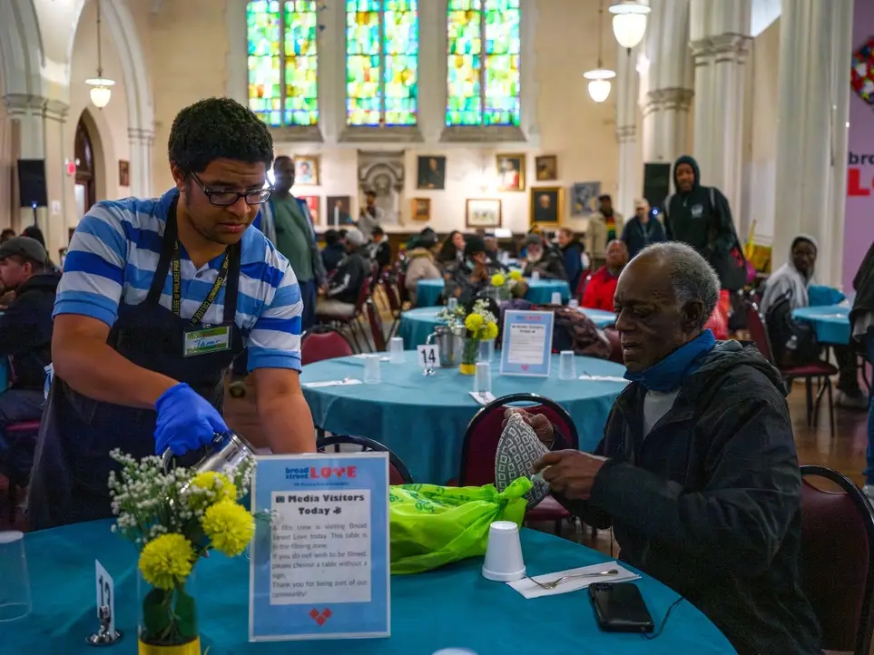 Broad Street Love Meal Service Volunteer
