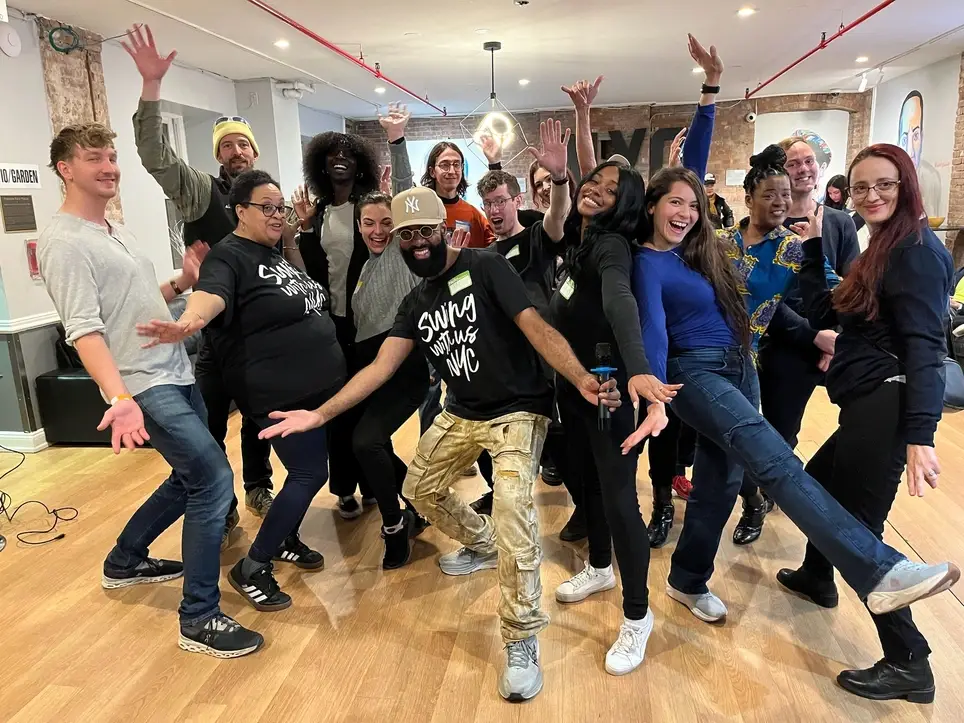 Help Host Monday and Thursday Night Mixers for Travelers at HI New York City Hostel
