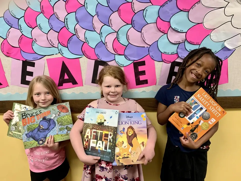 HOSTS: Volunteer to help students succeed with reading