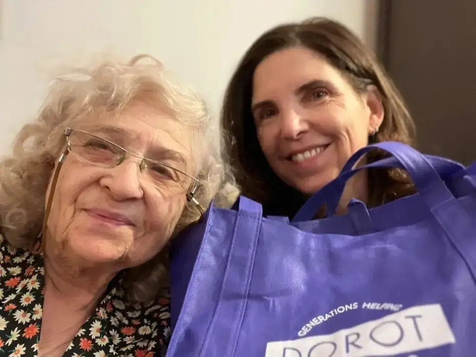 DOROT's Passover Package Delivery