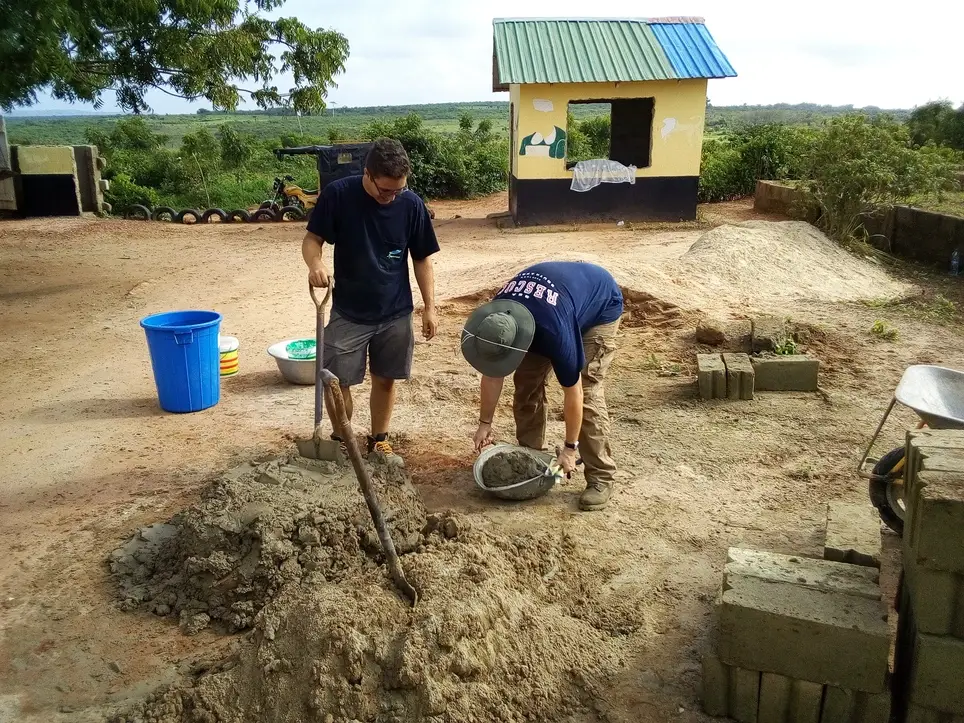 Construction & Renovation Volunteer Program