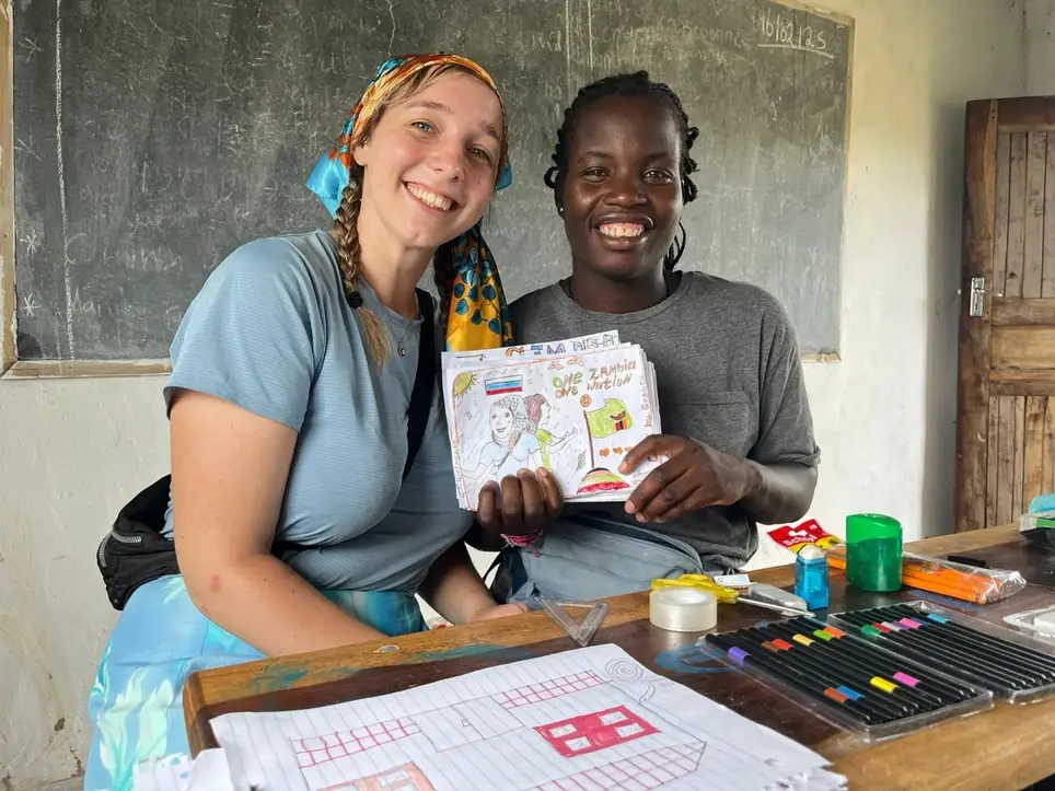 VOLUNTARIADO INTERNACIONAL EM ÁFRICA OU ÁSIA