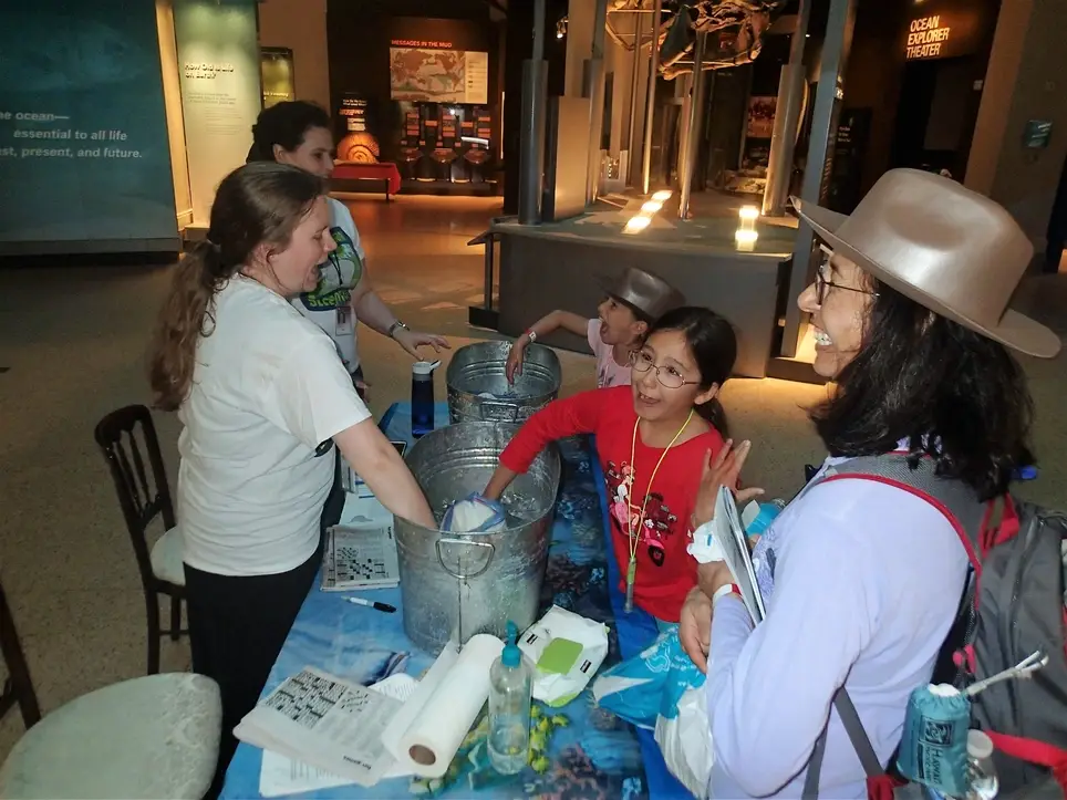 Volunteer for Smithsonian Sleepovers at the Natural History Museum and American History Museum!