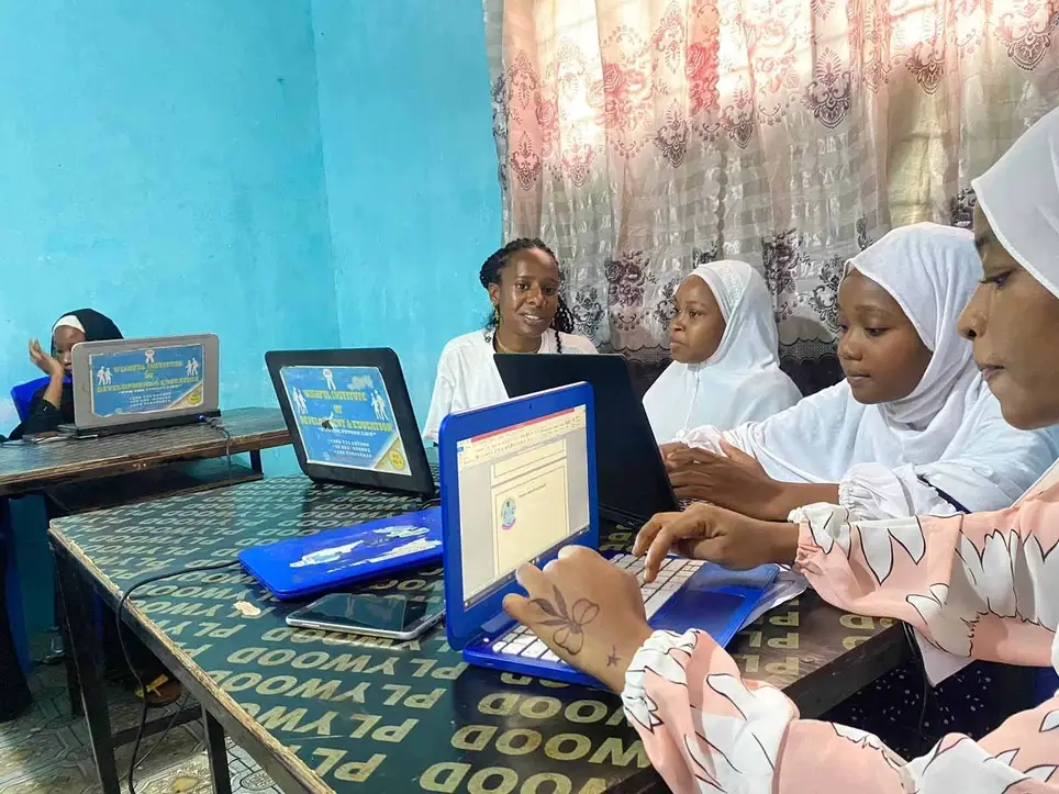 VOLUNTEER OPPORTUNITY