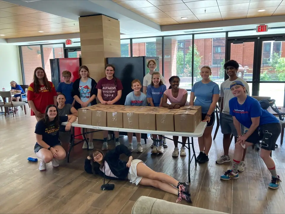 Be the Friendly Face Behind Fresh Food Deliveries