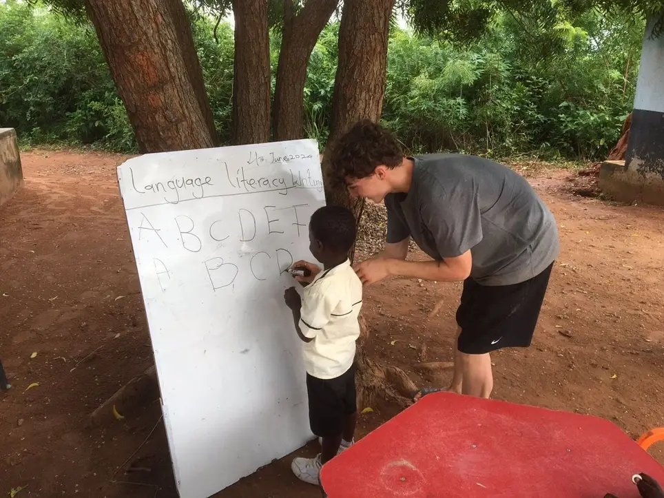 English Teaching Volunteer Program