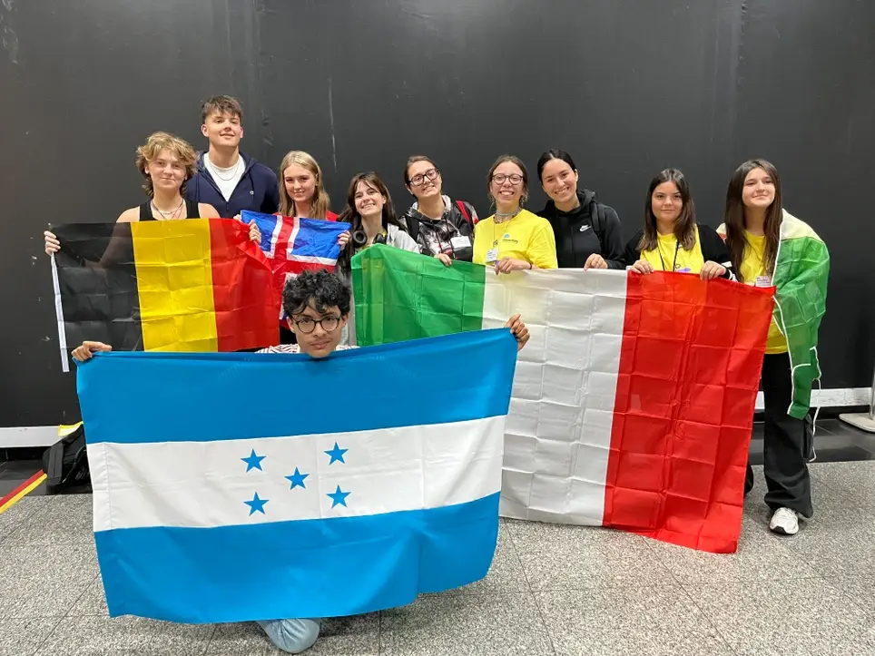 Apoie o intercâmbio cultural