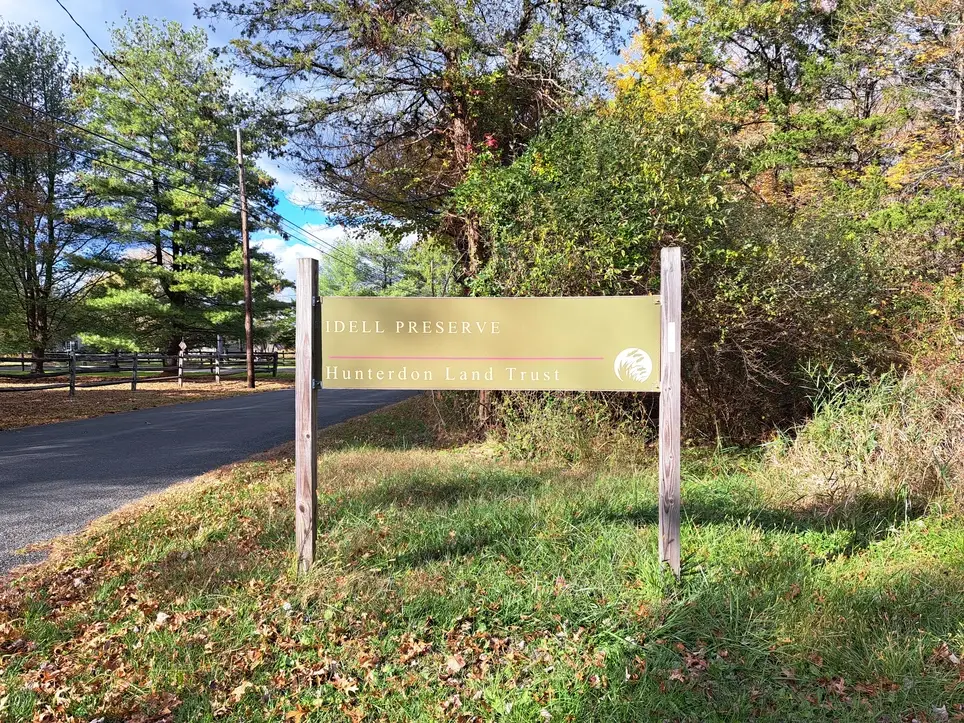 Tree Planting Saturday at Idell Preserve