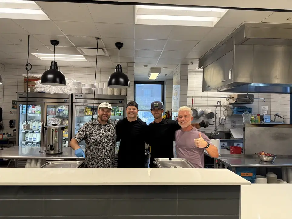 Serve Breakfast to Homeless Youth