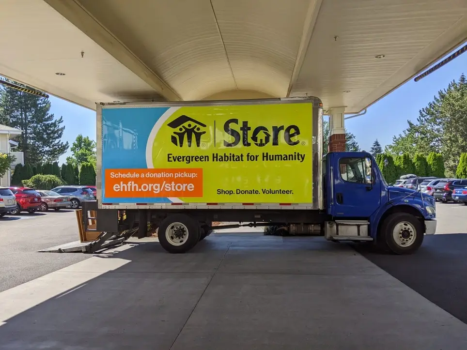 Donation Pickup Assistant