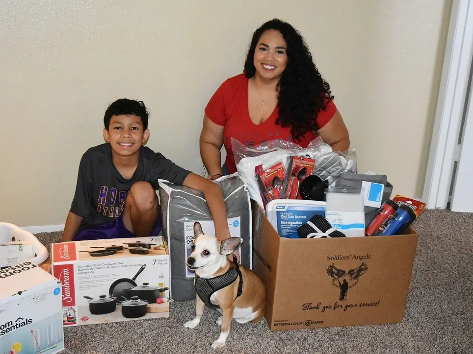 Home Front Heroes: Housing Kit Volunteer