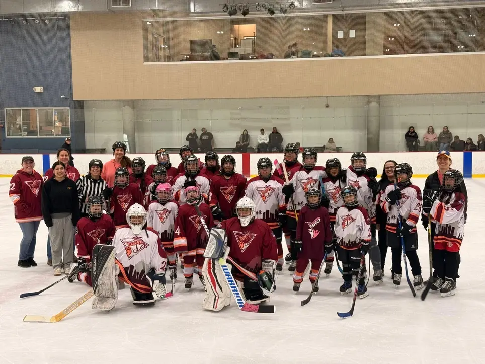 Youth Assistant Coach & Volunteer (Ages 12+) – Girls Hockey Program