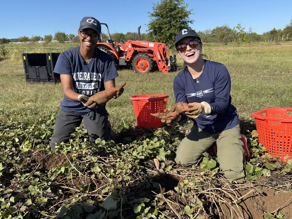 Become a Community Farmer! Help Grow Fruits and Veggies for Your Community in 2026