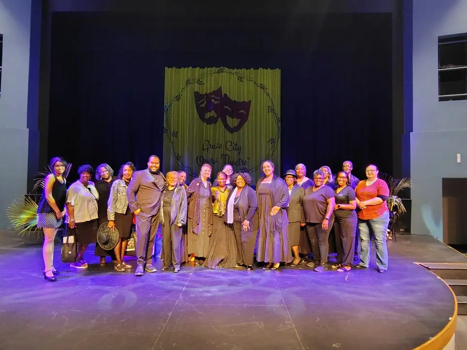 Production Assistant  works with the CEO to assist with preparation for upcoming productions and keeping Artists and other staff up to date on rehearsals,  Master classes and required coaching.  There  may be other assignments as needed.