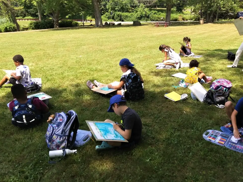 SUMMER ART CAMP TEEN VOLUNTEERS