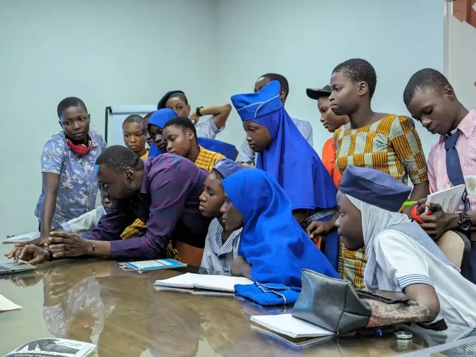 Be a Mentor (Secondary School students)