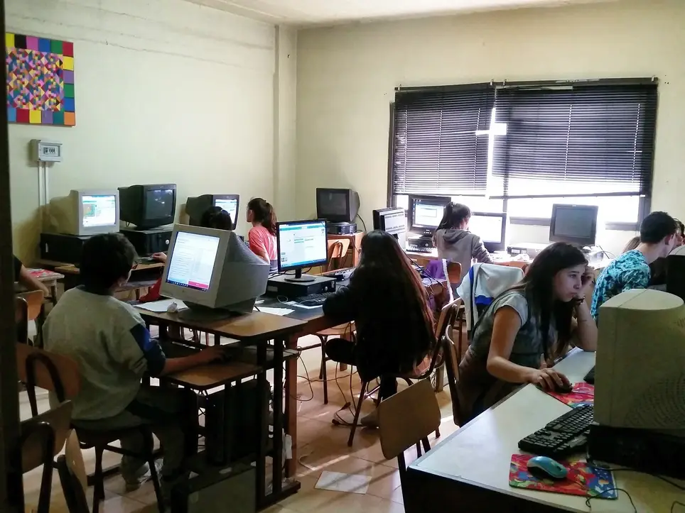 Maestras/os de Apoyo Escolar – Primario y Secundario