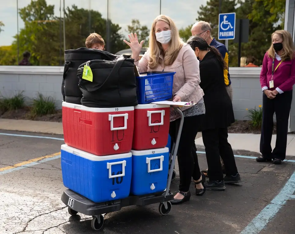 AAMOW Volunteer Meal Delivery - Apply TODAY!