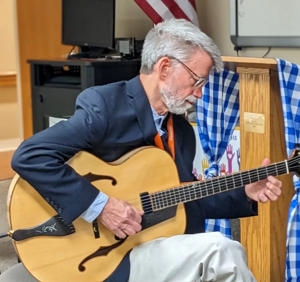 Singer or Musician Volunteers needed in Niles, IL