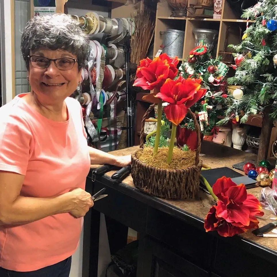 Volunteer: Hospice Home Store
