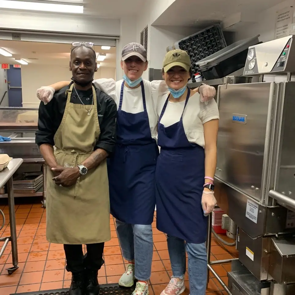 Food services volunteer