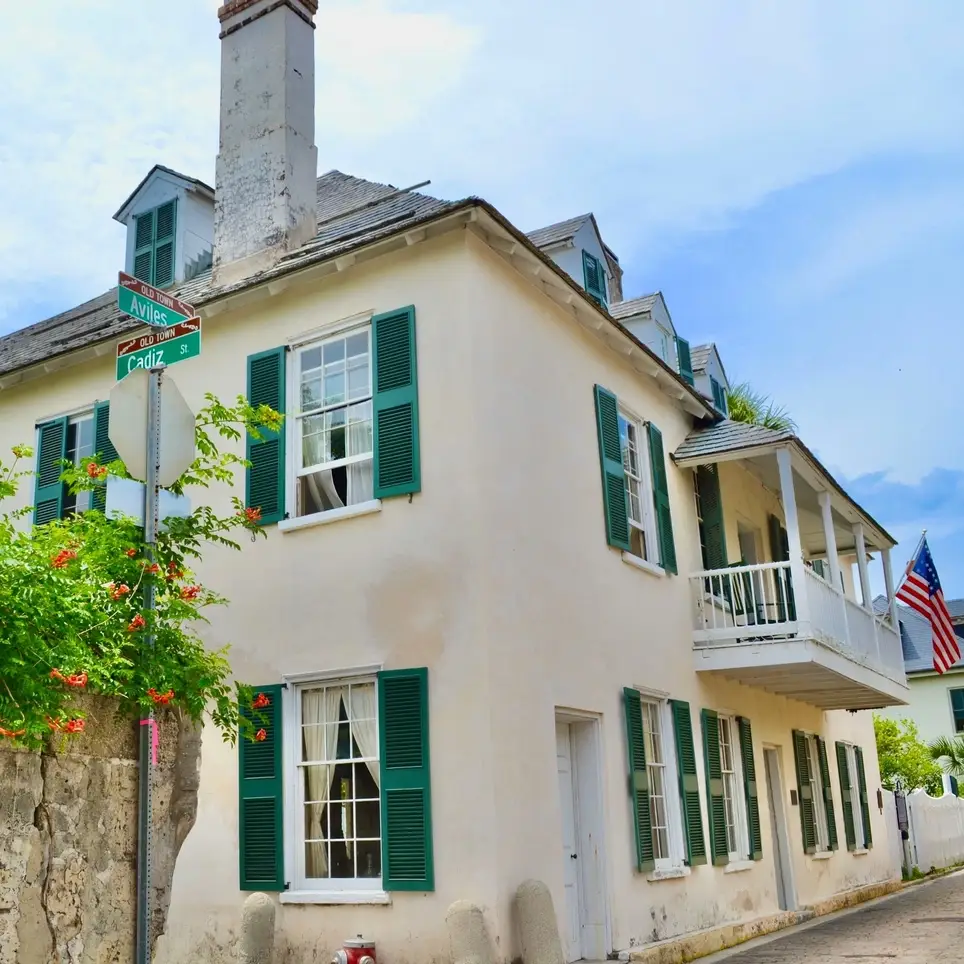 Volunteer at one of the Nation's Oldest Museums!