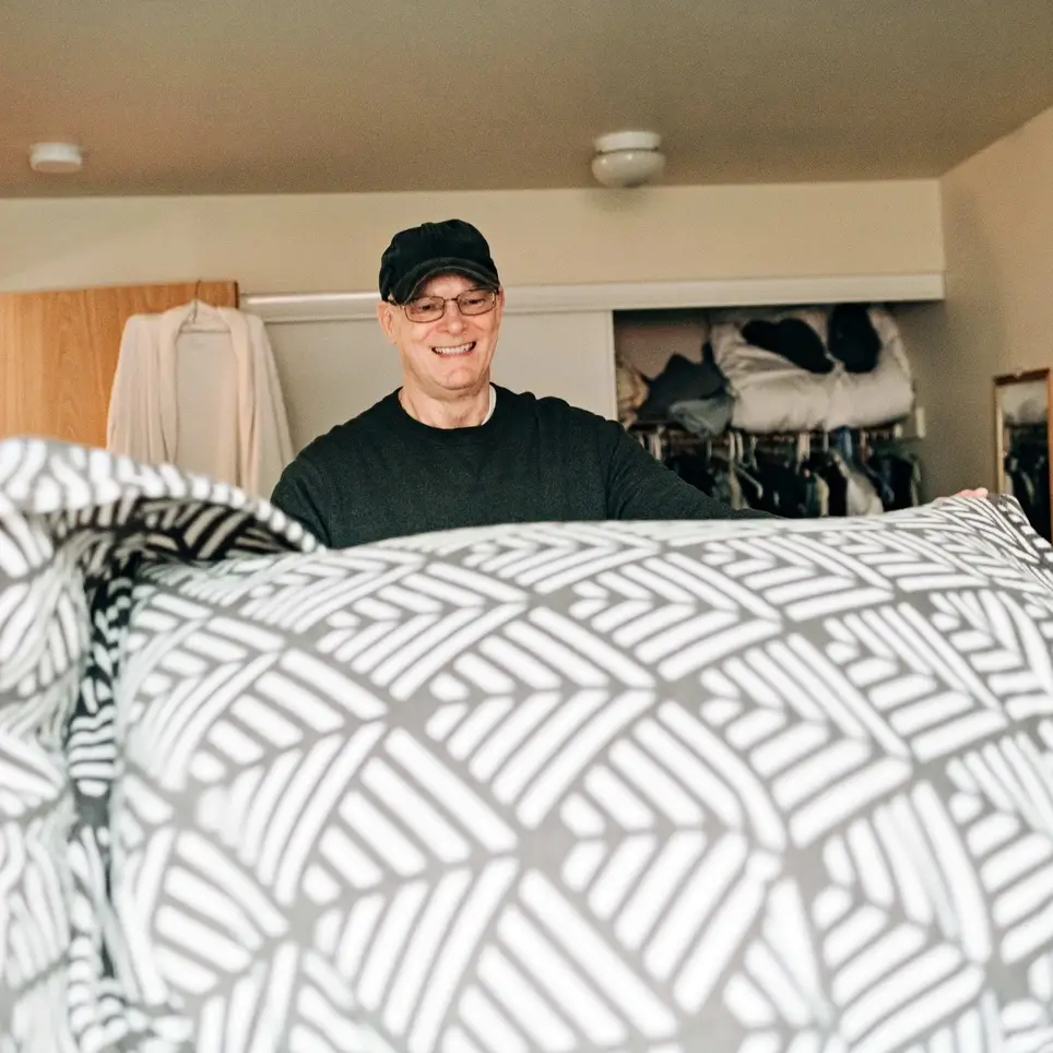 Help seniors with light cleaning tasks