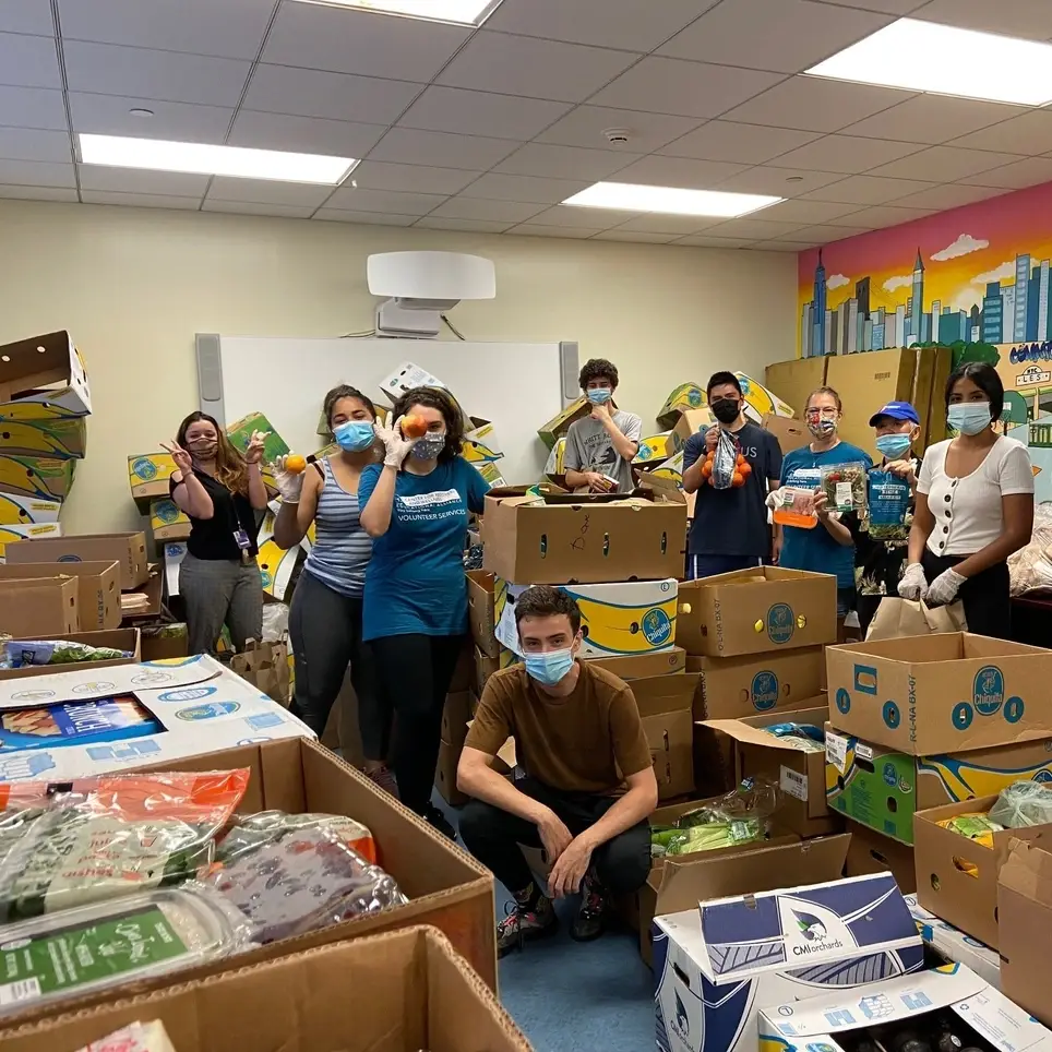 Join the CRW Community Food Program as a Volunteer!