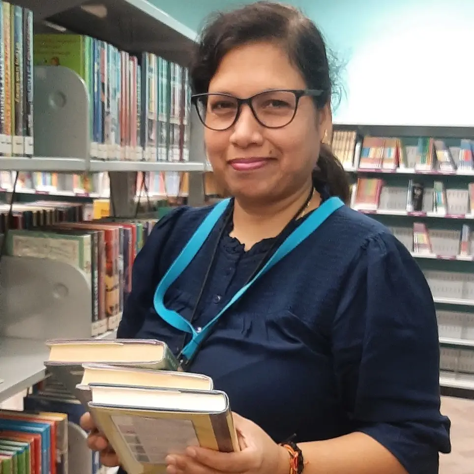 Shelf Reading Volunteer