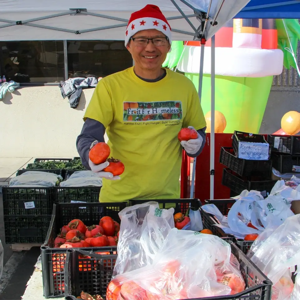 Share the Spirit of the Season — Volunteer with us!