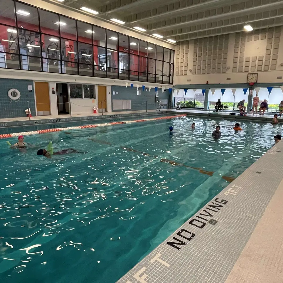 Swim Volunteer Wanted- YWCA Worcester