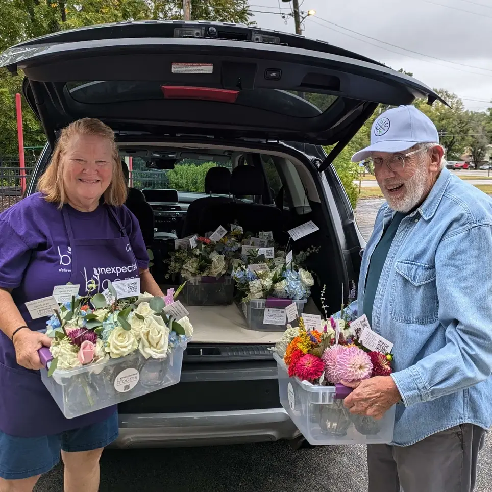 Bouquet Deliveries & Empty Vase Pickups (Ward Parkway area)