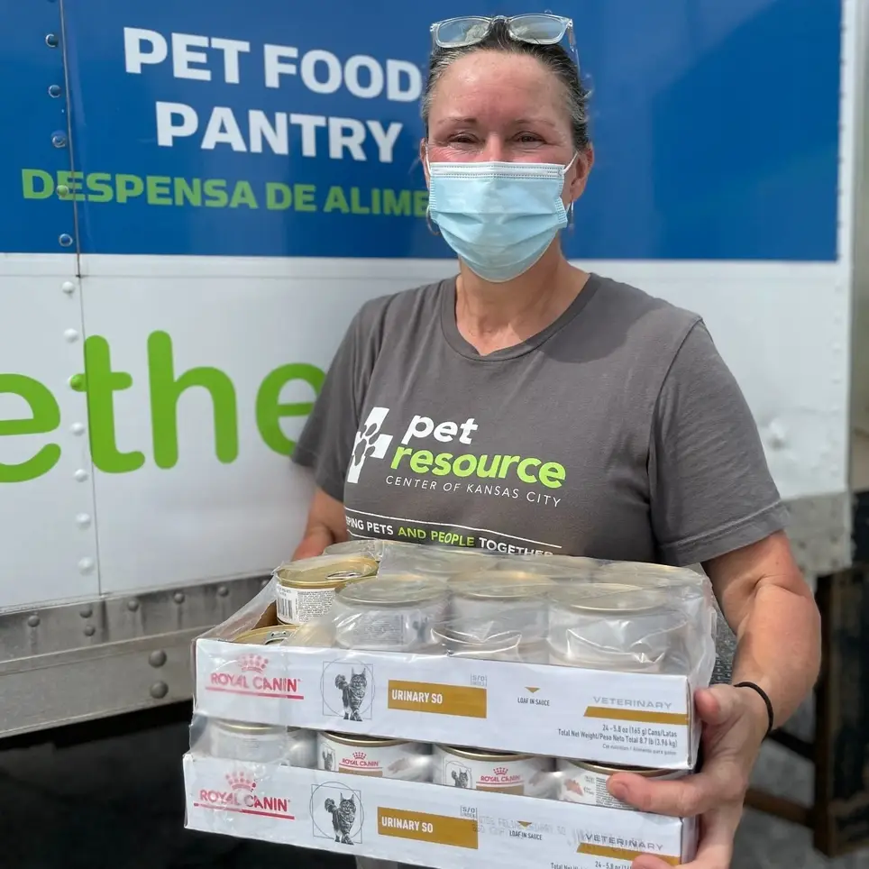 Pet Food Pantry Volunteer