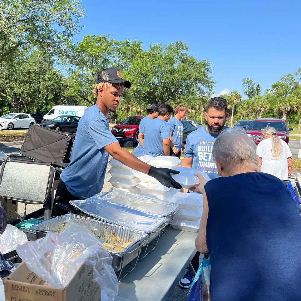 Mobile Food Pantry Volunteers Needed
