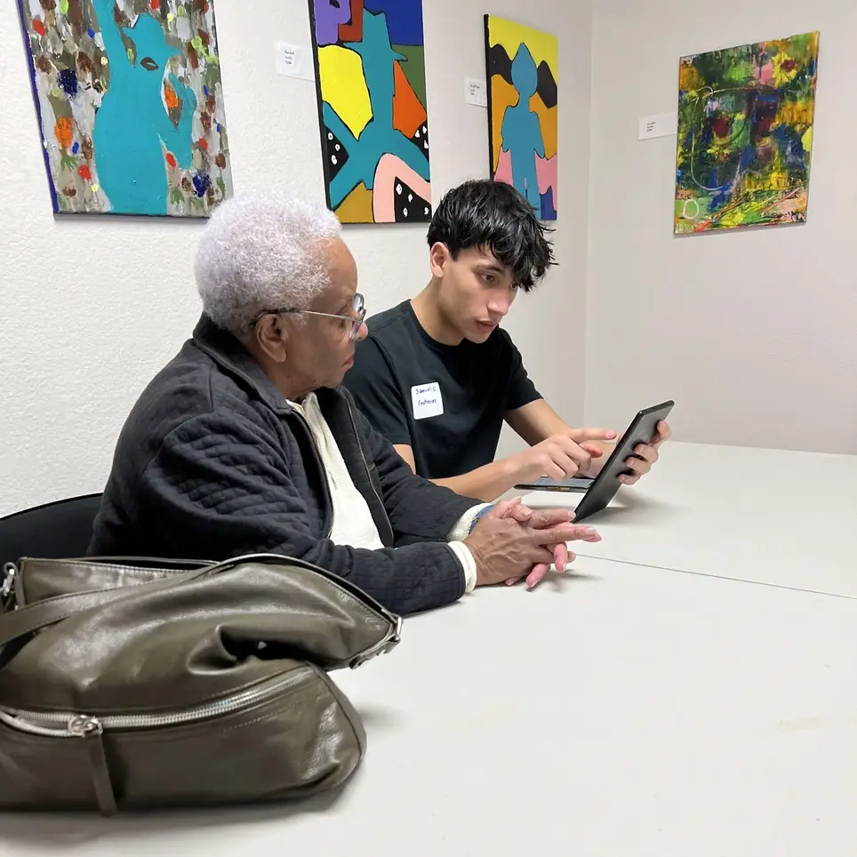 Help Pasadena Older Adults Navigate Technology