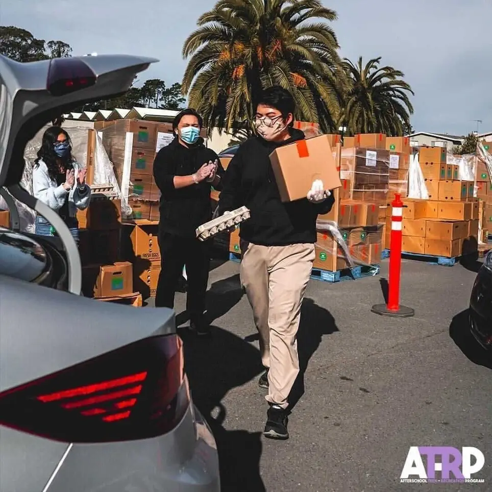 Fight Hunger! Food Distribution at Stanford University R&DE - Stanford