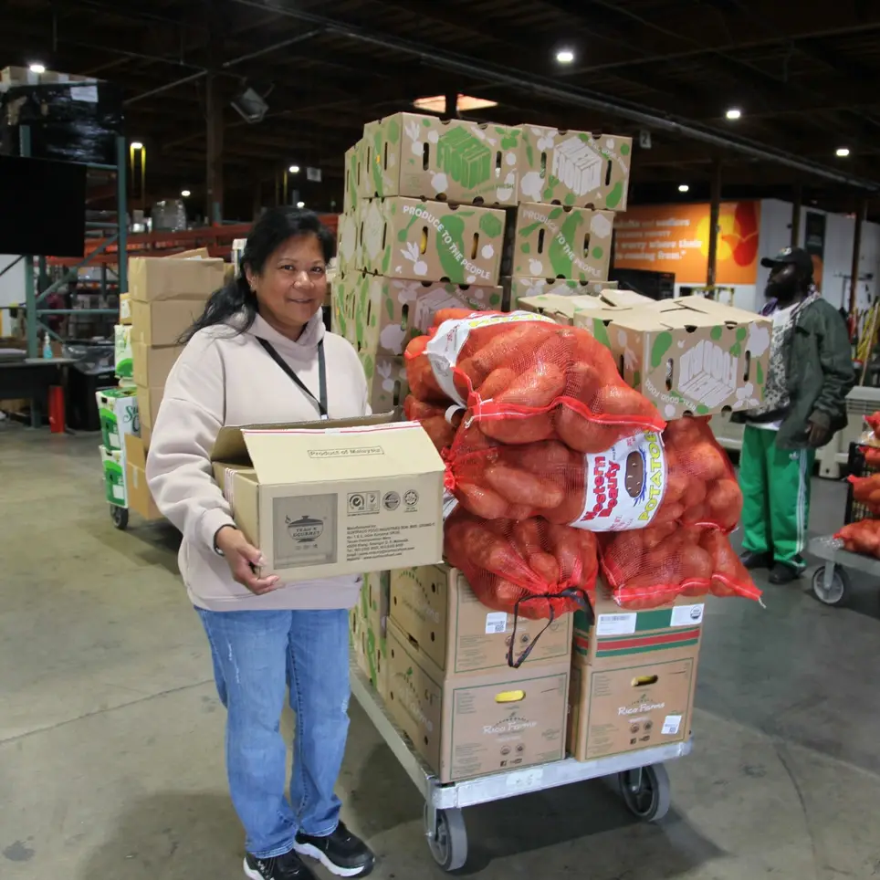 Community Market Vehicle Loader Volunteers