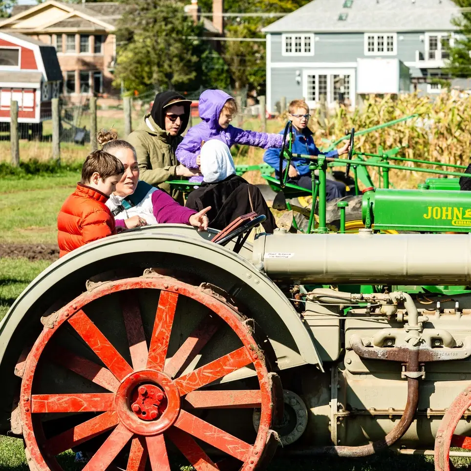 Antique Tractor Mechanic Needed