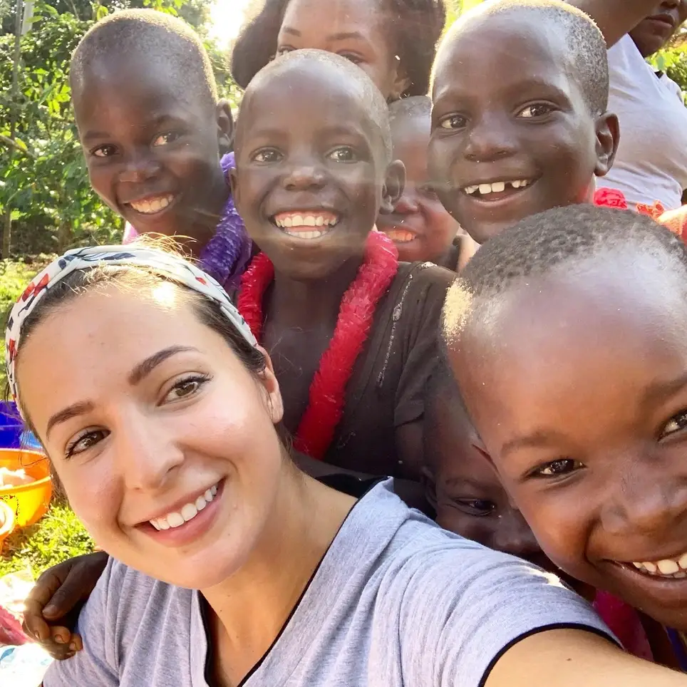 Join CWAY Africa Ministries! We're calling volunteers to transform lives and nourish minds in Uganda's vulnerable communities. 💪