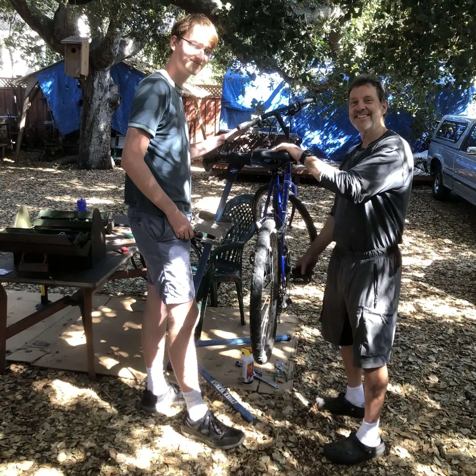 Experienced Bike Mechanics for Ecological Service Learning Community