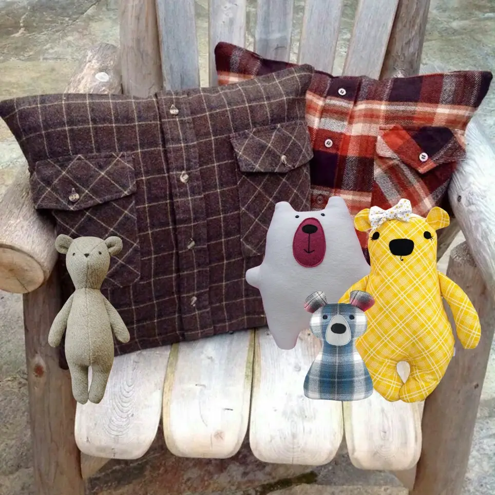 Are you crafty? Would you like to volunteer from the comfort of your own home?