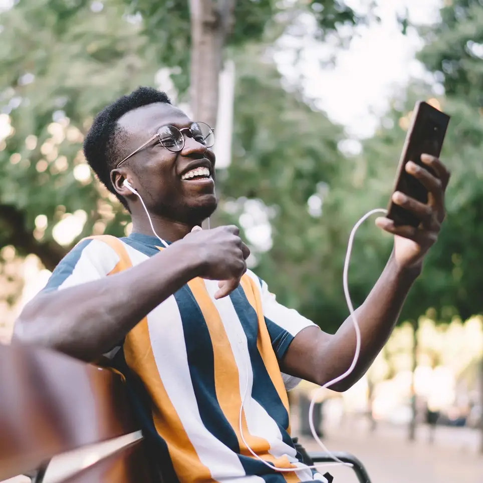 Have Conversations With People Around the World