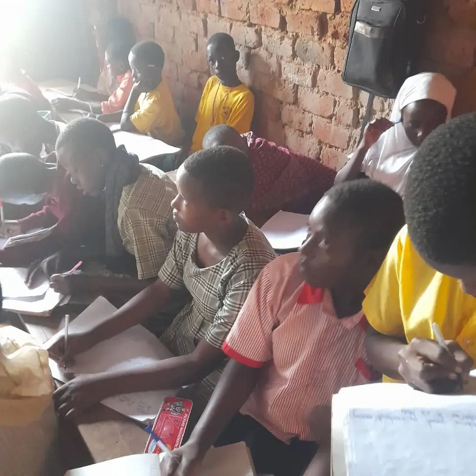 Village Girls' Sanitary Pads