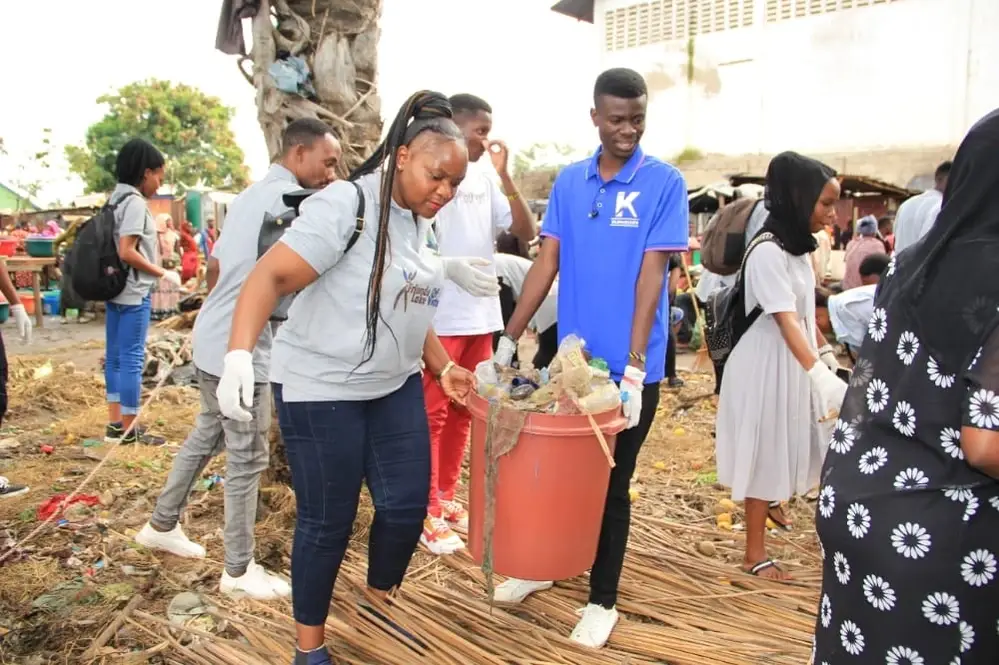 Beach Cleanup Volunteers